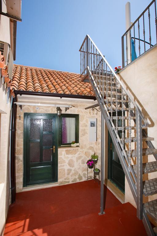Studio Apartments Bonaca Сплит Экстерьер фото