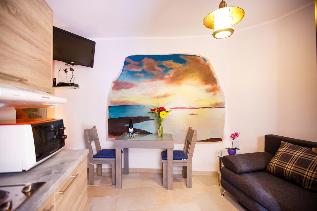Studio Apartments Bonaca Сплит Экстерьер фото